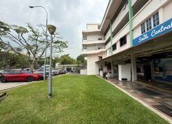 Mayflower Shopping & Food Centre (D20), Shop House #556328841